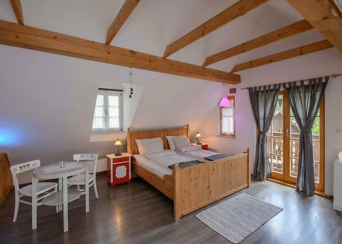 Rustic House 13 בית כפרי